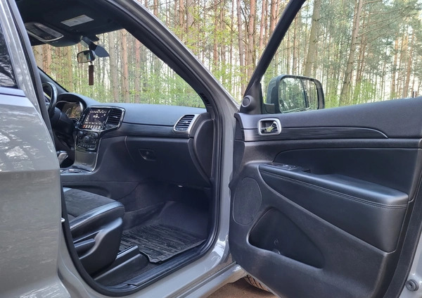 Jeep Grand Cherokee cena 131000 przebieg: 40000, rok produkcji 2021 z Obrzycko małe 379